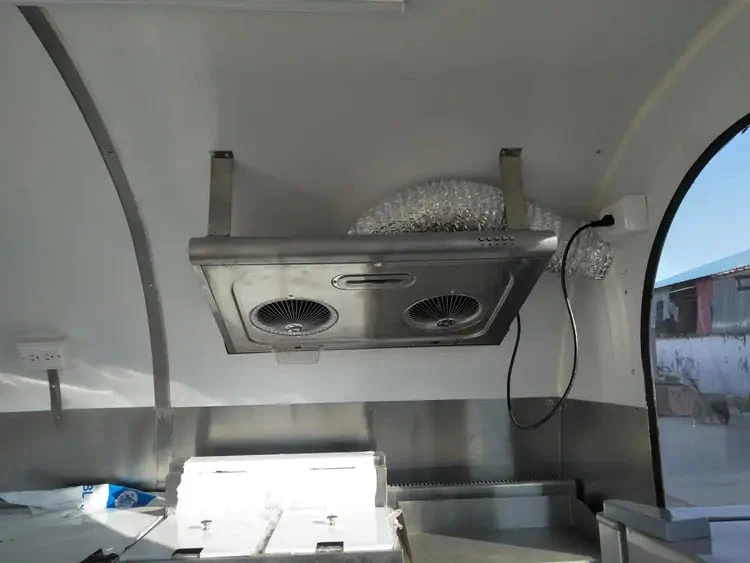 product-750-563 enclosed pizza trailer with kitchen equipment for sale